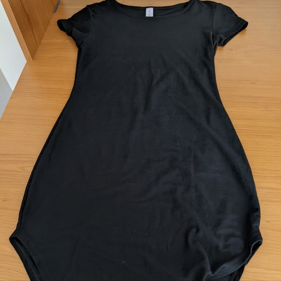 Summer dress - Picture 1 of 3